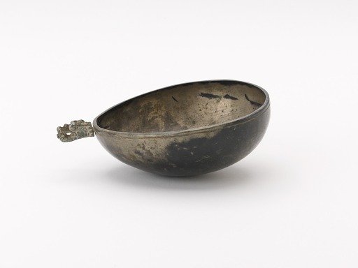 Cup with dragon-head handle (pastiche)
