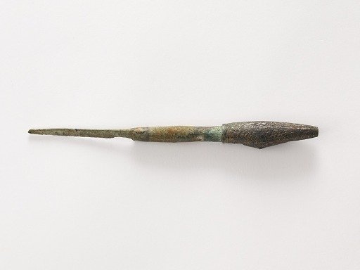 Knife blade and ornamented handle