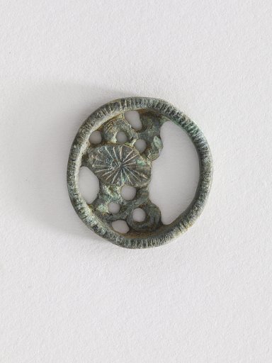 Costume ornament: lotus leaf
