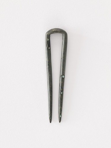 Topknot pin