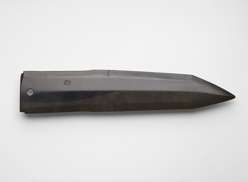 Dagger-axe (<em>ge</em> 戈), fragment reworked