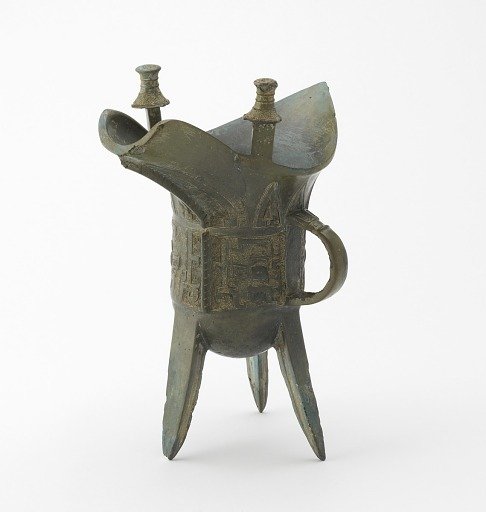Ritual wine warmer with taotie