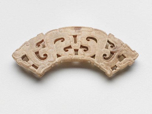 Pendant in the form of two dragons