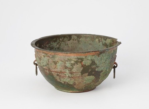 Basin with painted decoration