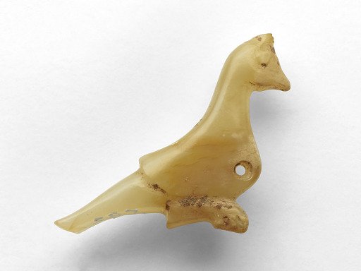 Pendant in the form of a bird
