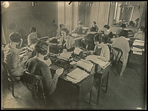 Hall with young women at typewriters