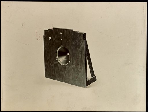 Built-in loudspeaker "TH" in wooden front