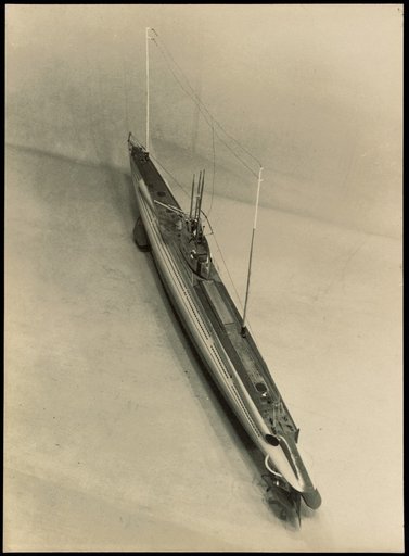 Submarine model by the Schneider company