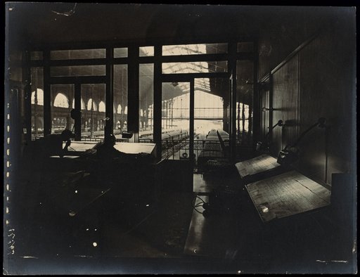 Operational Headquarters at the Gare du Nord in Paris, Advertisement for "Ericsson"