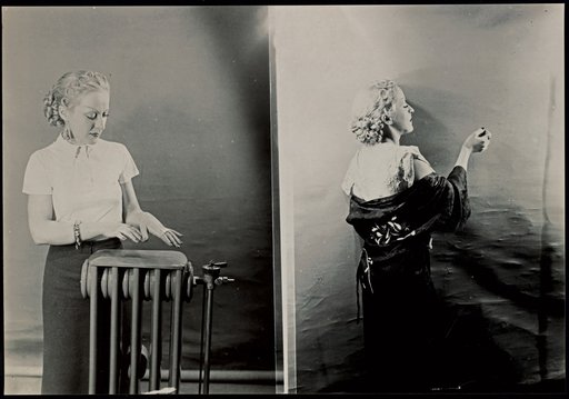 Woman with a radiator, woman in a dressing gown, advertisement for "Gaz et Eaux"