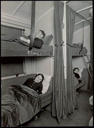 Sleeping Car with Couchettes, Advertisement for the "Compagnie de chemins de fer de Paris à Orléans"
