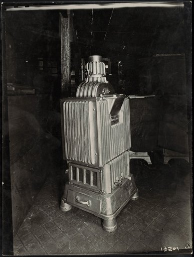 Metal Coal Stove "FORCES DE CINEY", Advertisement for "Delmas"