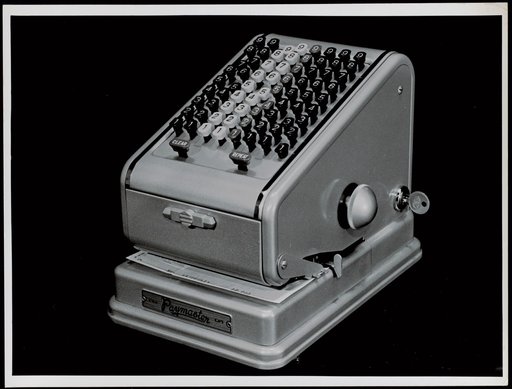 Cash register/calculator "Paymaster", advertising shot for "Satas"