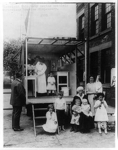 Traveling dispensary - Dept. of Labor, Children's Division
