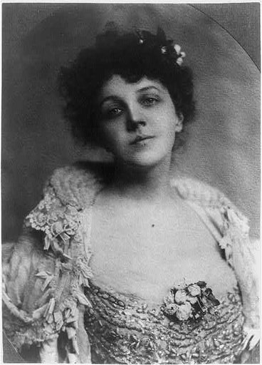 Mrs. Leslie Cotton