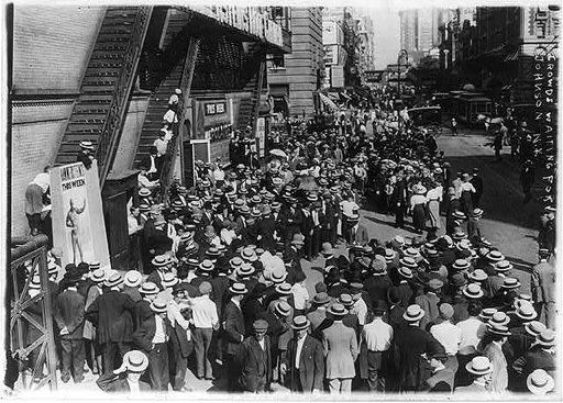 Crowd waiting for [Jack] Johnson, New York City