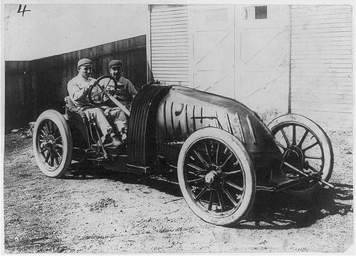 The famous French automobilist [Sisz] in his facing machine