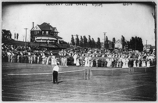 Crescent club court