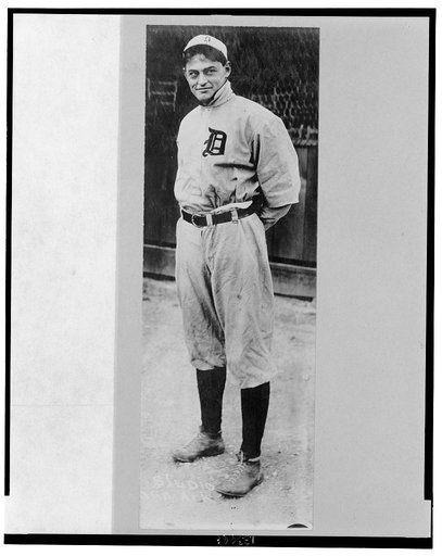 Charles "Boss" Schmidt, catcher for the Detroit Tigers, full-length, standing