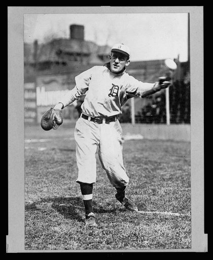 Ed Killian, Detroit Baseball Club pitcher, full-length portrait, in uniform, throwing ball