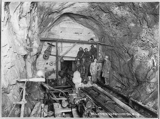 Aqueducts - Hudson River Crossing - Catskill Aqueduct construction(?)