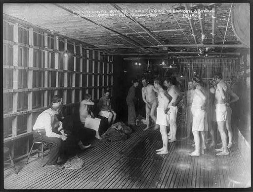Male lodgers bathing at the Municipal Lodging House, N.Y.