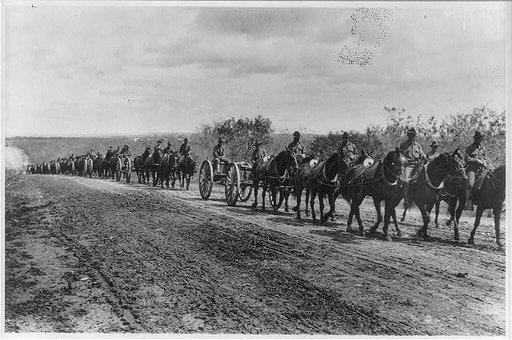 Fort Sam Houston, Tex., 1911-1912: Artillery on hike
