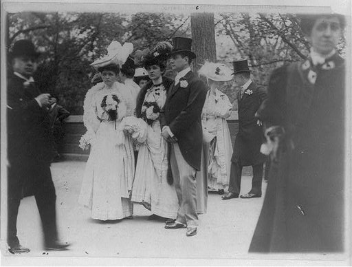 New York (City). Coaching club group: Miss Ives, Miss Morgan, Willing? Spencer, Mr. Hale & Miss Violet Cruger