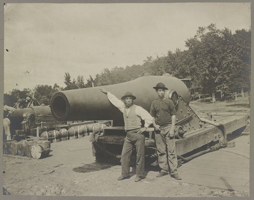 15 in. gun near Wash., D.C. Aug. 1865