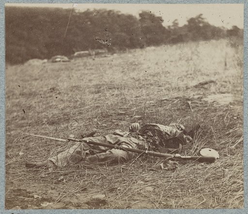 Federal soldier disembowelled by a shell