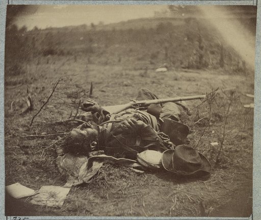 Dead Confederate soldier