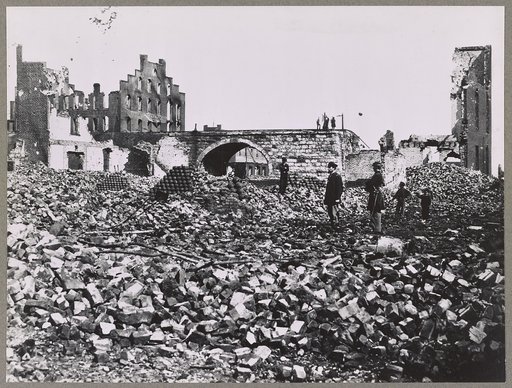 The ruins of Richmond, Va. 1865