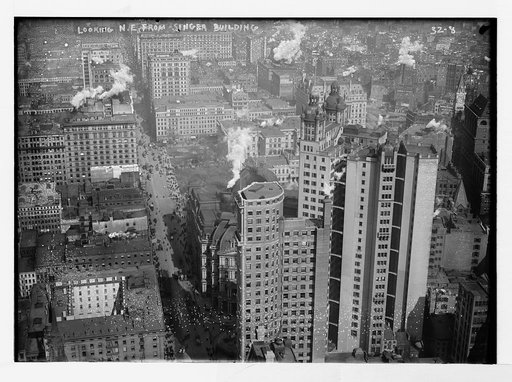 Looking N.E. from atop Singer Bldg. , New York