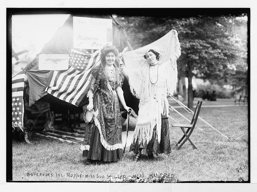 Garden party, Governor's Island Miss Sue Spillar, Miss Kindfred, New York