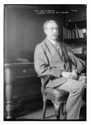 Gen. Theo. Bingham, seated three-quarters view