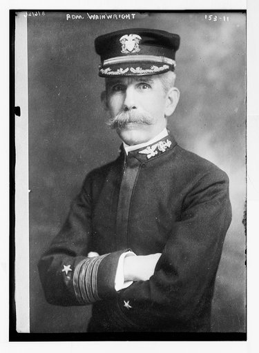 Admiral Wainwright, portrait bust, in uniform