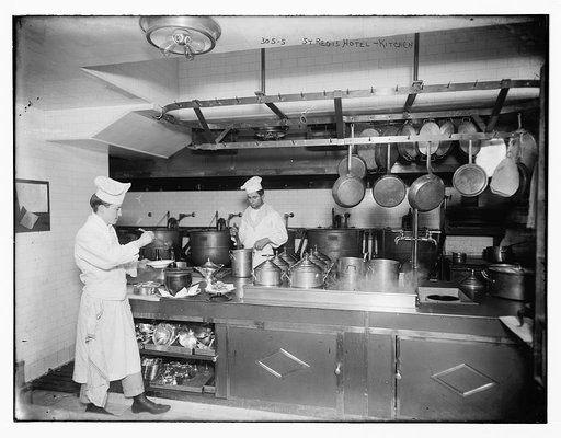 St. Regis Hotel: kitchen