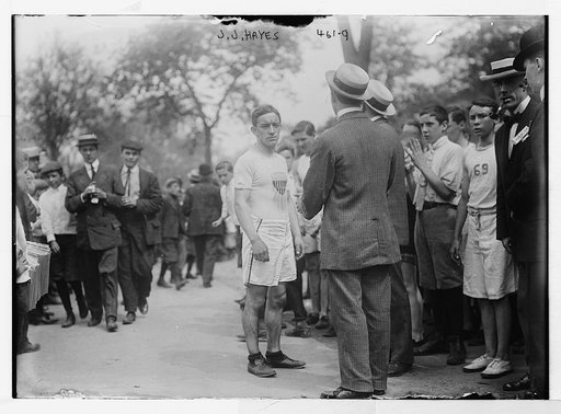 J.J. Hayes [crowd to see him run