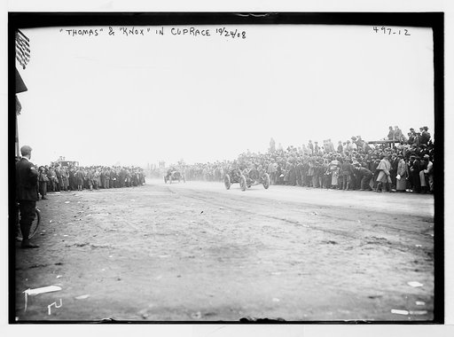 "Thomas" and "Knox" in cup race [Vanderbilt Cup Auto Race