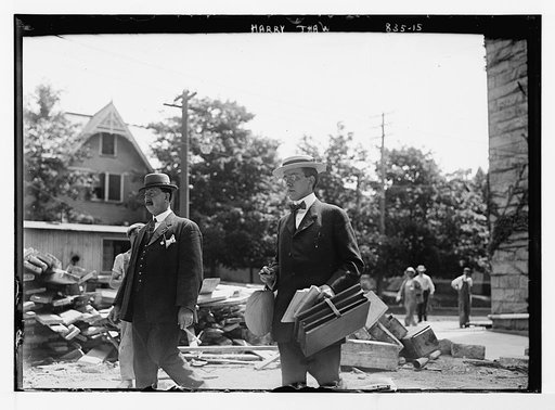 Harry Thaw , with unidentified gentleman