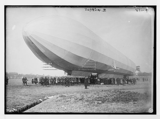 Blimp, Zeppelin No. 3, on ground