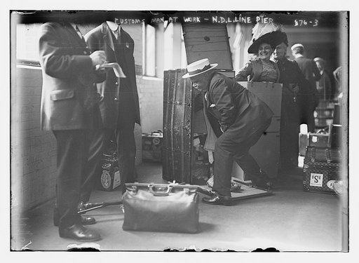 Customs man at work, N.D.L. Line pier, New York