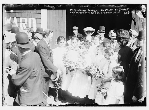Girls present flowers to Peary, Sydney