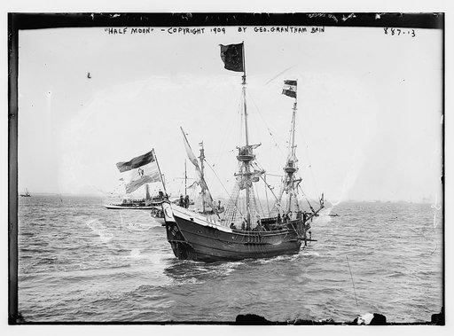 Half Moon - sailing vessel