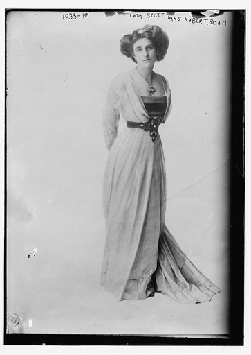 Mrs. Robt. T. Scott (Lady Scott)