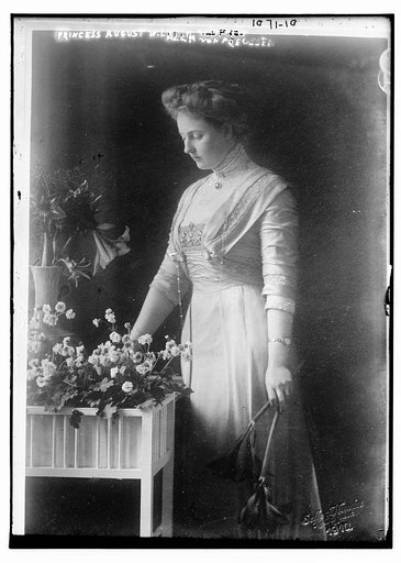 Princess August Wilhelm von Preussen, Selle u. Kuntze