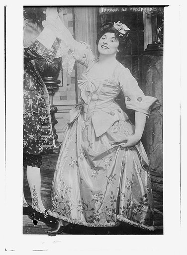 Farrar as Rosaura