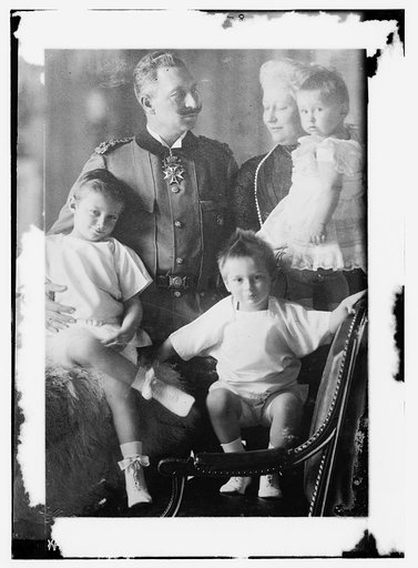 Kaiser, Kaiserin and grandchildren