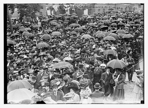 Crowd at Launch of "Florida"