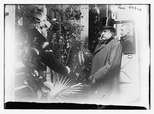 T.R. [Theodore Roosevelt] in City Hall, Paris